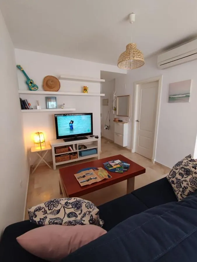 Apartamento con gran terraza a 50 m de la playa San Luis de Sabinillas