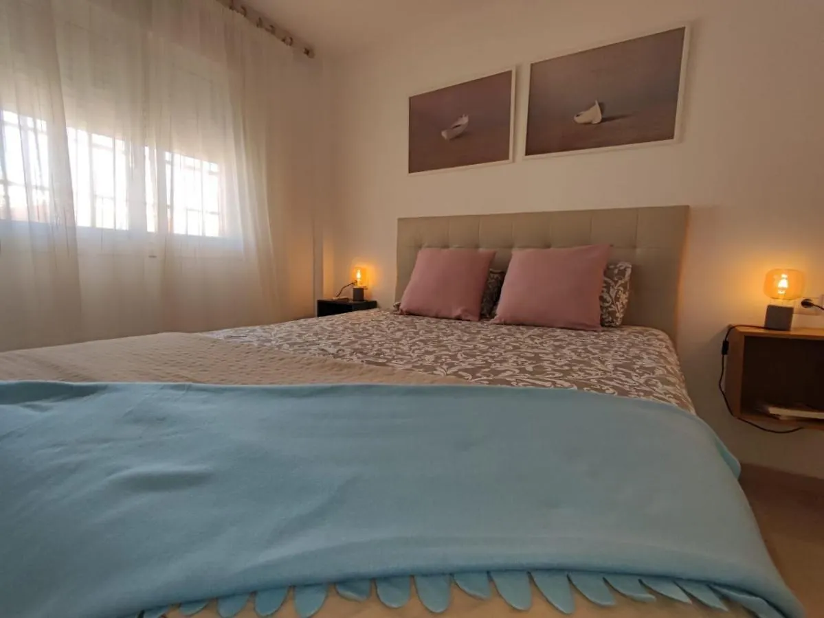 Apartamento con gran terraza a 50 m de la playa San Luis de Sabinillas