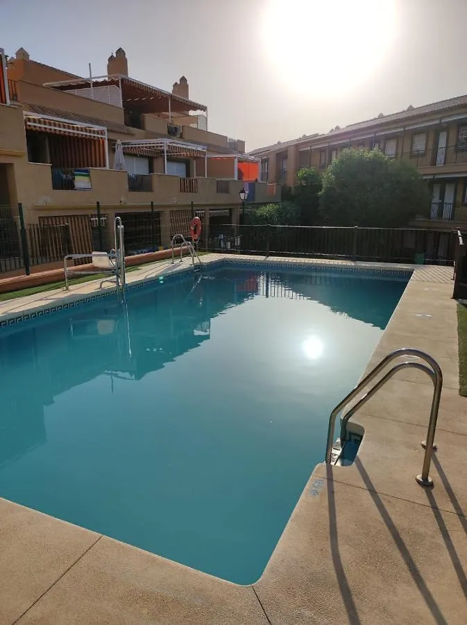 Apartamento con gran terraza a 50 m de la playa San Luis de Sabinillas