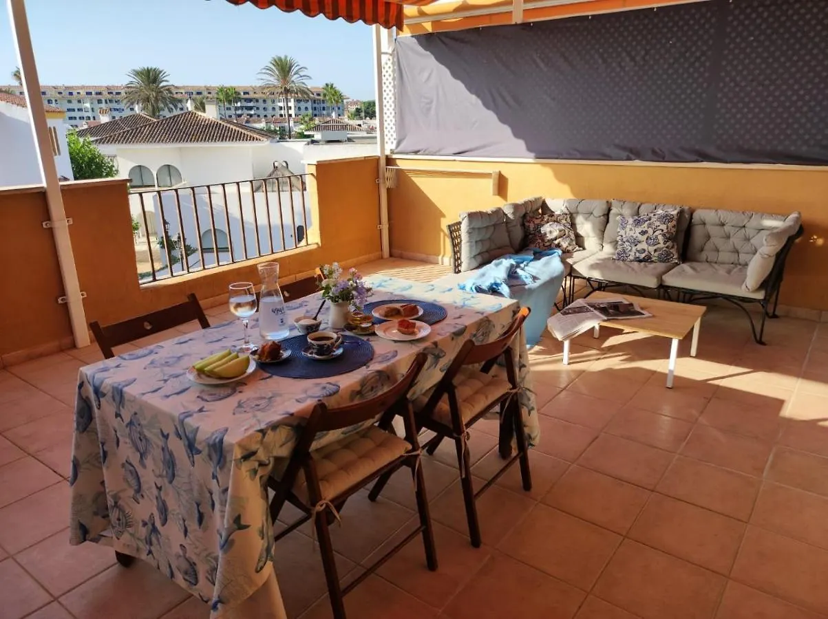 Apartamento con gran terraza a 50 m de la playa San Luis de Sabinillas