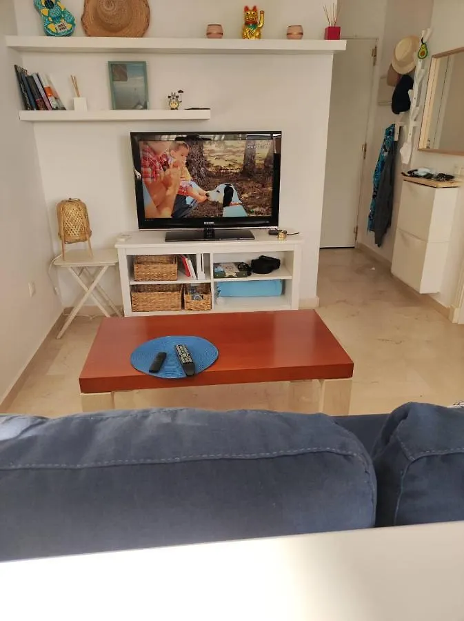 Apartamento con gran terraza a 50 m de la playa San Luis de Sabinillas