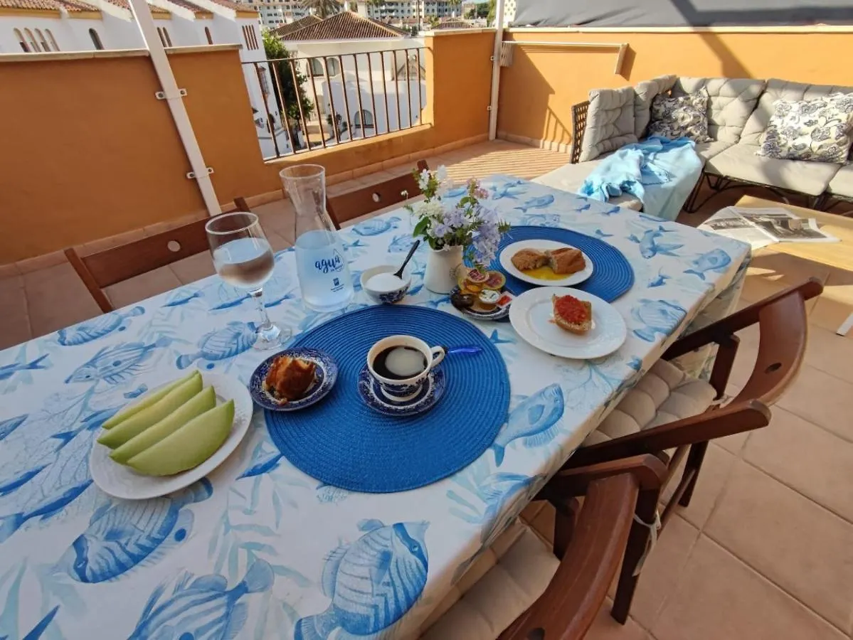 Apartamento con gran terraza a 50 m de la playa San Luis de Sabinillas España