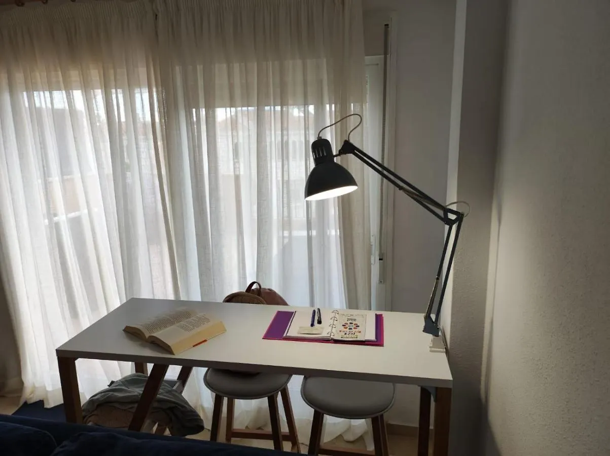 Apartamento con gran terraza a 50 m de la playa San Luis de Sabinillas