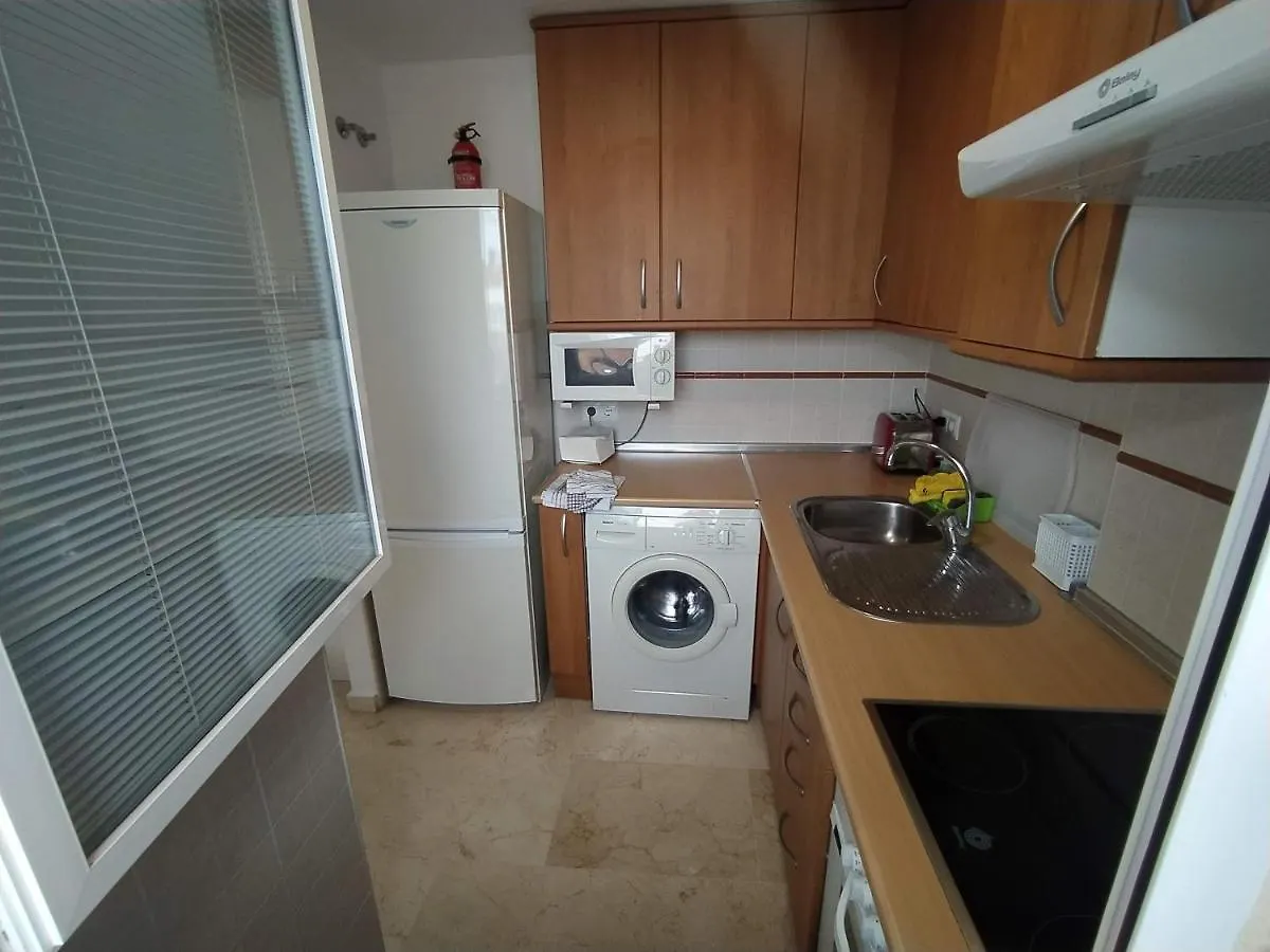 Apartamento con gran terraza a 50 m de la playa San Luis de Sabinillas